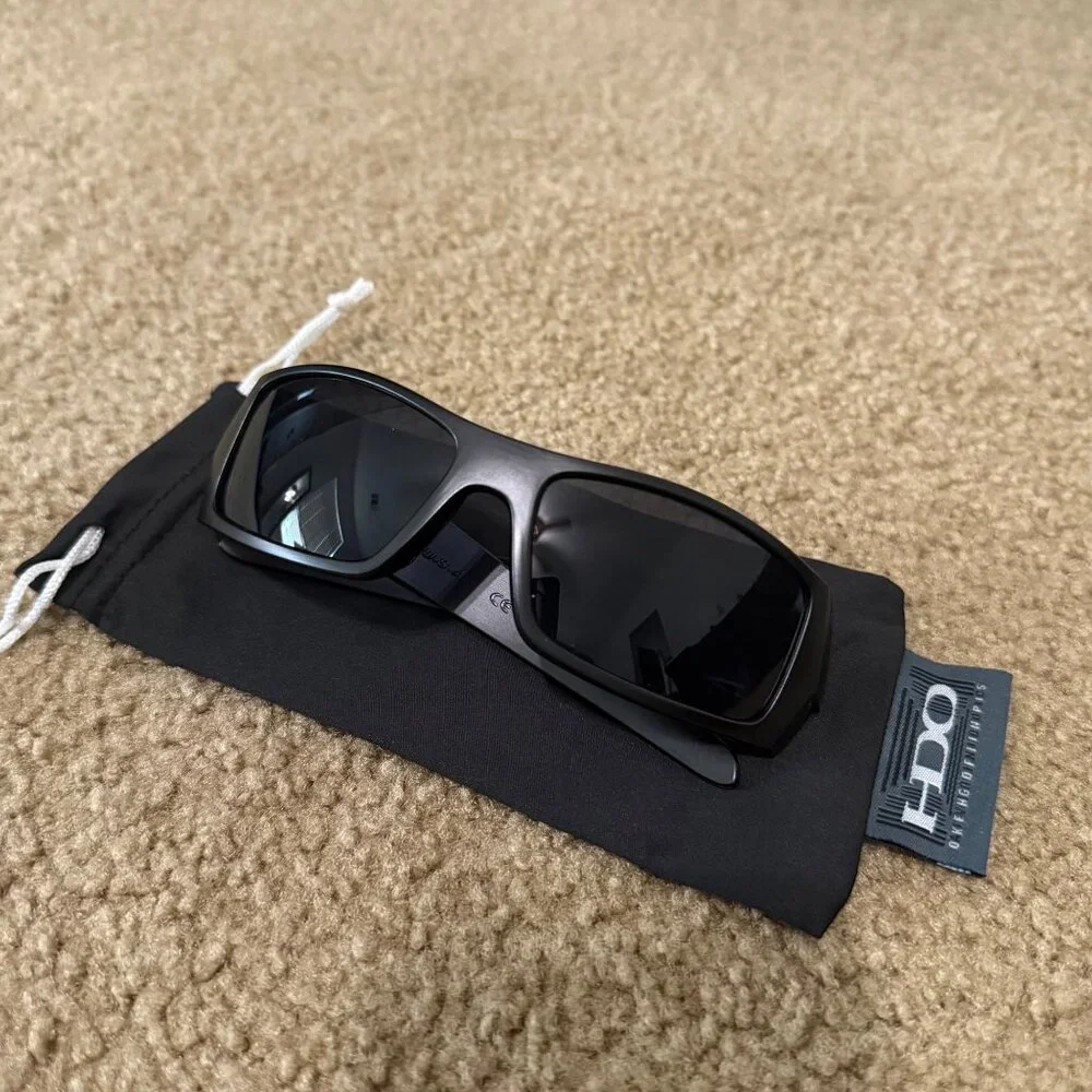 ( OO9014 ) Oakley Gascan Black Matte Frame Black Lens - Picture 6 of 8